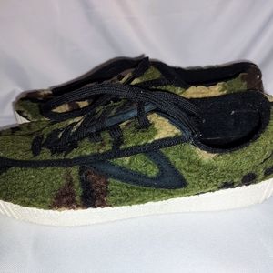Tretorn® Nylite Plus Sneakers in Camo Faux Shearling Women’s 8